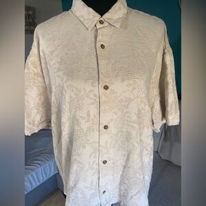 Abercrombie & Fitch Cropped Button Down Shirt